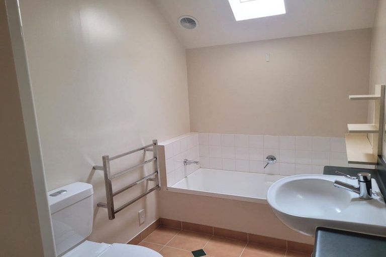 Photo of property in Waterford Estate, 14/102 Grantham Street, Hamilton Central, Hamilton, 3204