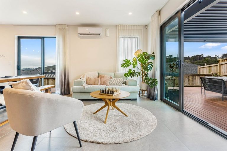 Photo of property in 7 Balthazar Road, Kumeu, 0810