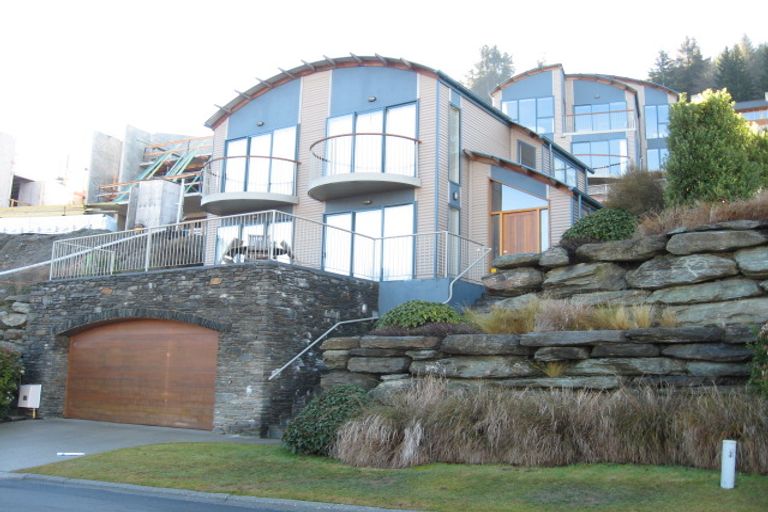 Photo of property in 3/43 Belfast Terrace, Queenstown, 9300