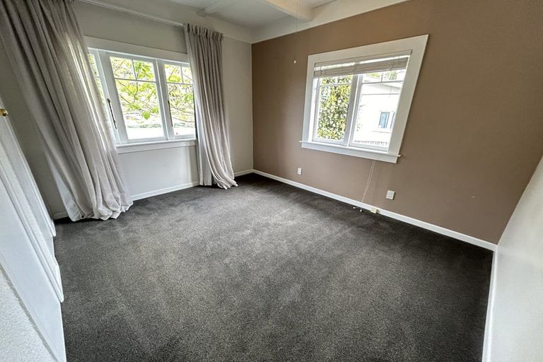 Photo of property in 41 Hillsborough Road, Hillsborough, Auckland, 1042