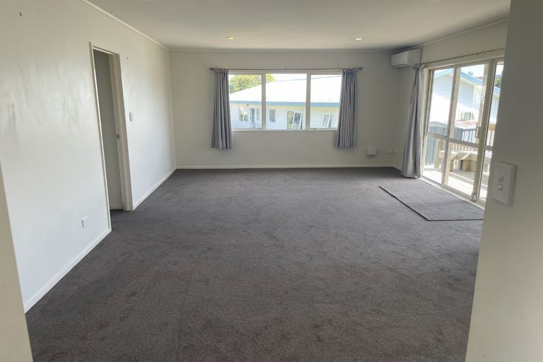 Photo of property in 36a Charlotte Street, Stanmore Bay, Whangaparaoa, 0932