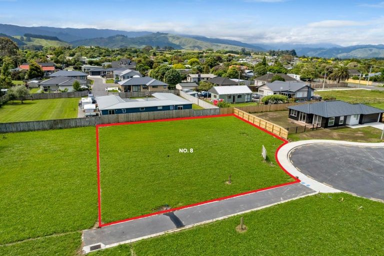 Photo of property in 4 Ropata Te Ao Way, Otaki, 5512