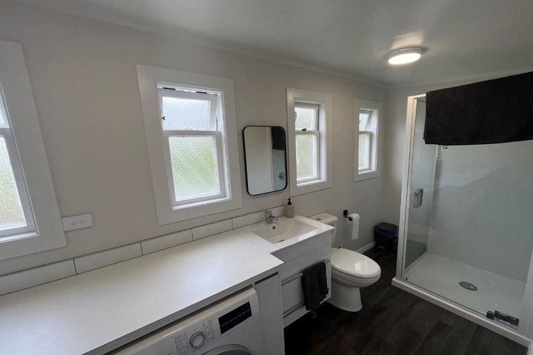 Photo of property in 212 The Terrace, Wellington Central, Wellington, 6011