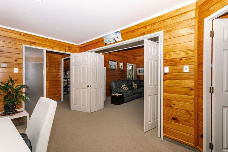 Photo of property in 24 Ruahine Street, Dannevirke, 4930