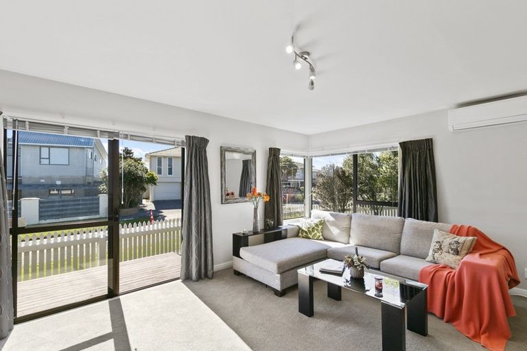 Photo of property in 38b Kaikoura Street, Maupuia, Wellington, 6022