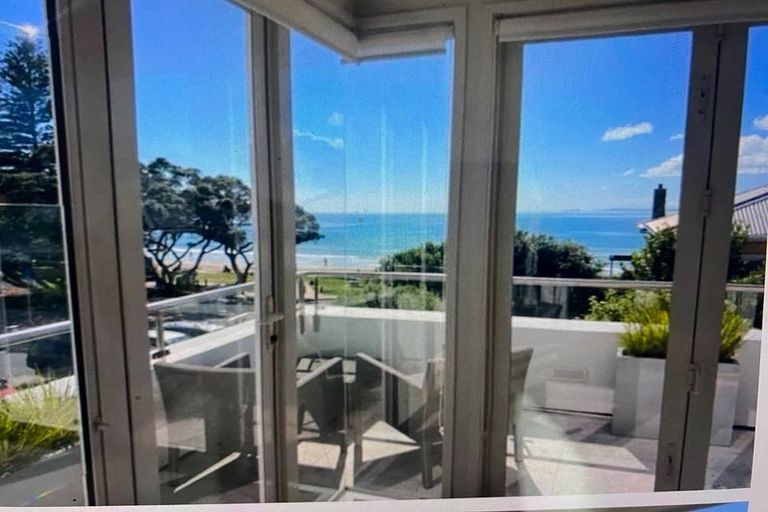 Photo of property in 17a The Strand, Takapuna, Auckland, 0622