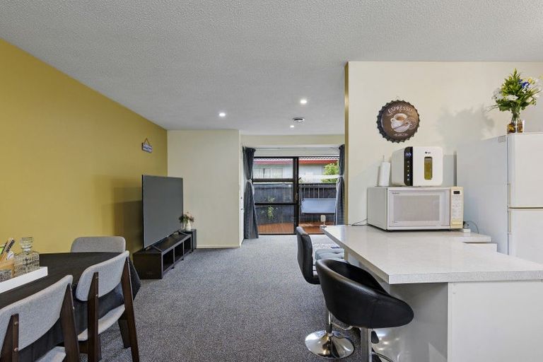 Photo of property in 154a Main South Road, Sockburn, Christchurch, 8042