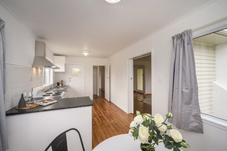Photo of property in 649 Featherston Street, Roslyn, Palmerston North, 4414