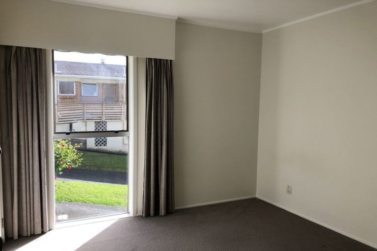 Photo of property in 1/84 Velma Road, Hillcrest, Auckland, 0627