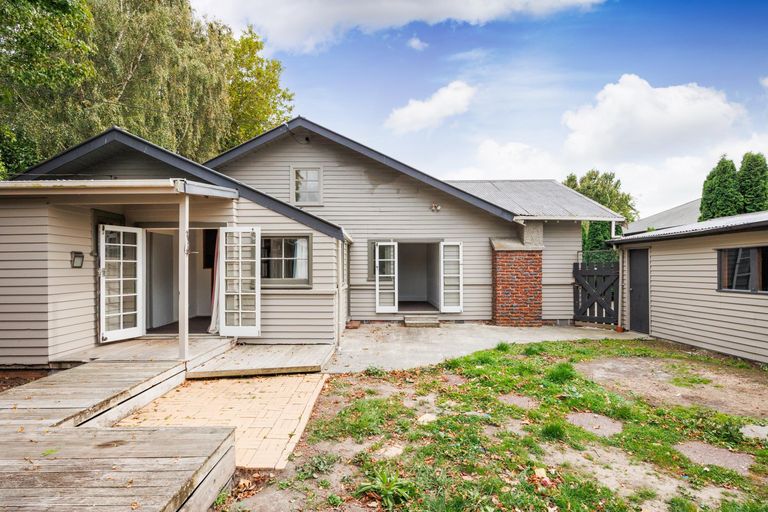 Photo of property in 374 College Street, Hokowhitu, Palmerston North, 4410