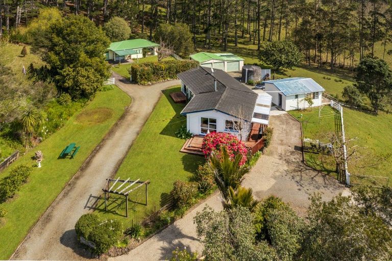 Photo of property in 336 Muriwai Road, Waimauku, 0881