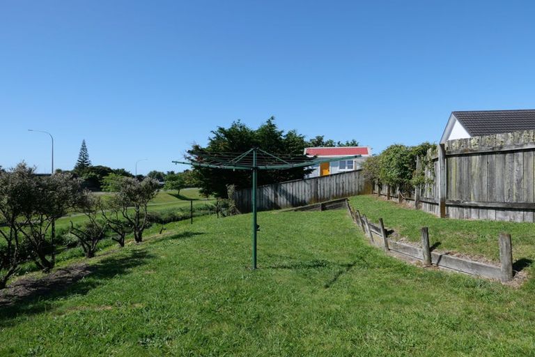 Photo of property in 34 Rosewood Place, Paraparaumu, 5032