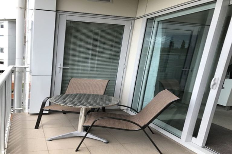 Photo of property in Shoal Haven Apartments, 112a/130 Anzac Street, Takapuna, Auckland, 0622