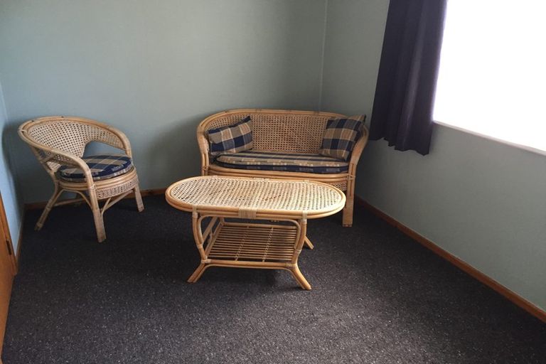 Photo of property in 15 Te Rangitautahanga Road, Turangi, 3334