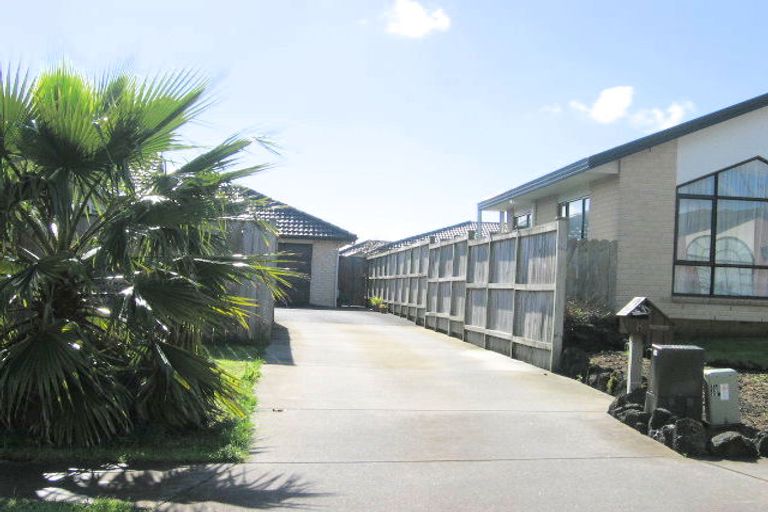 Photo of property in 8 Amylynn Place, East Tamaki, Auckland, 2016