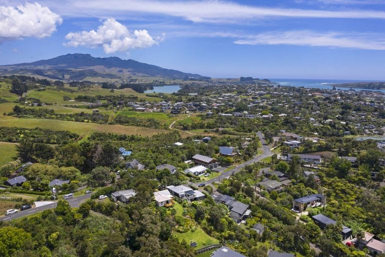 Photo of property in 92 Greenslade Road, Raglan, 3295