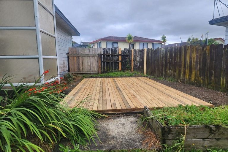Photo of property in 1/5 Myna Place, Weymouth, Auckland, 2103