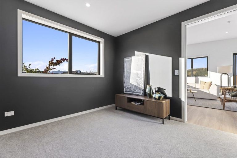 Photo of property in 8 Buttercup Street, Wanaka, 9382