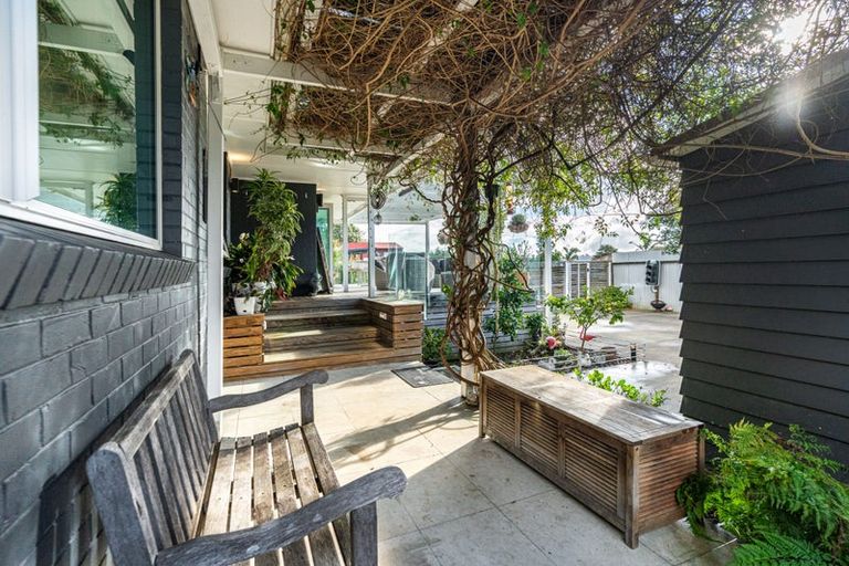 Photo of property in 57a Mcintyre Road, Mangere Bridge, Auckland, 2022