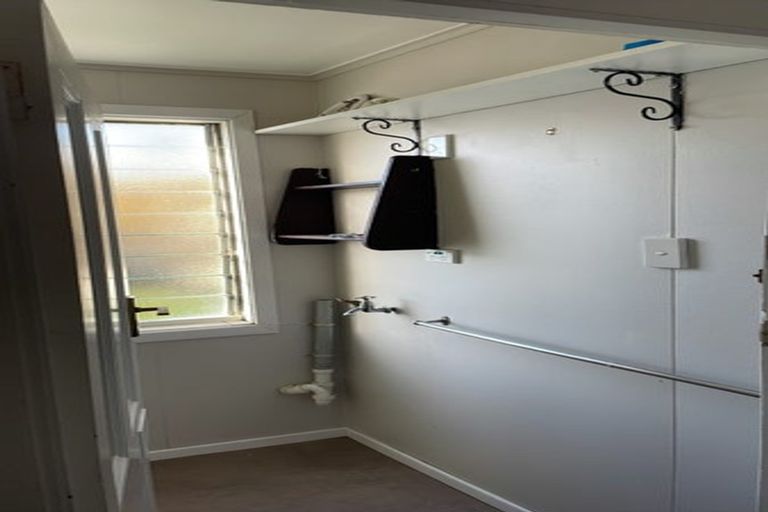 Photo of property in 1/50 Clyde Street, Island Bay, Wellington, 6023