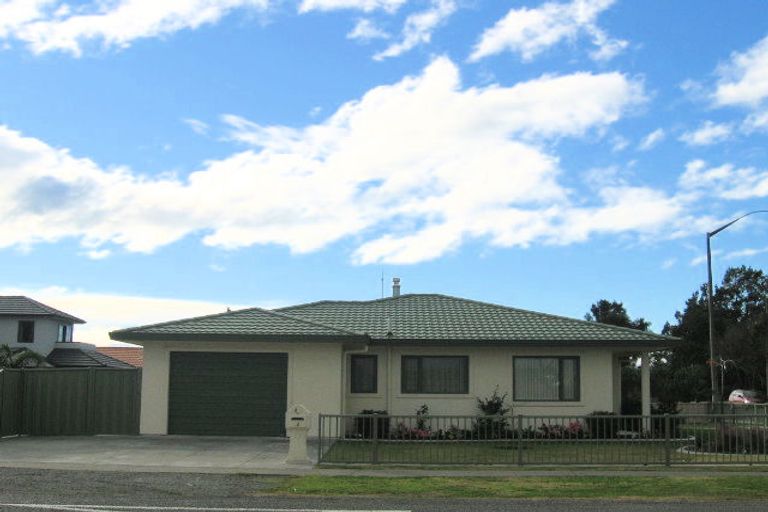 Photo of property in 2 Park Road, Greenmeadows, Napier, 4112