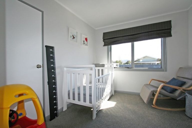 Photo of property in 76 Richmond Avenue, Richmond Heights, Taupo, 3330