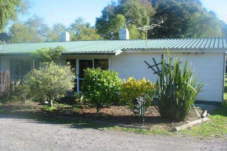 Photo of property in 11a Bellvue Road, Kawaha Point, Rotorua, 3010