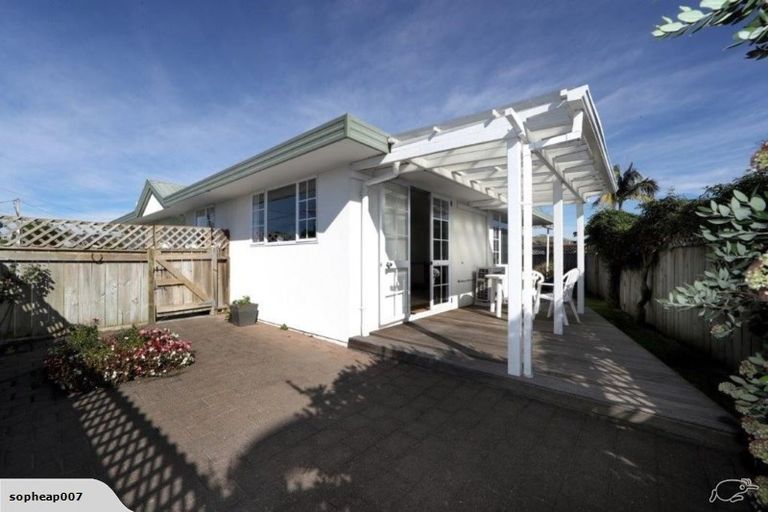 Photo of property in 51a Murphy Road, Taradale, Napier, 4112