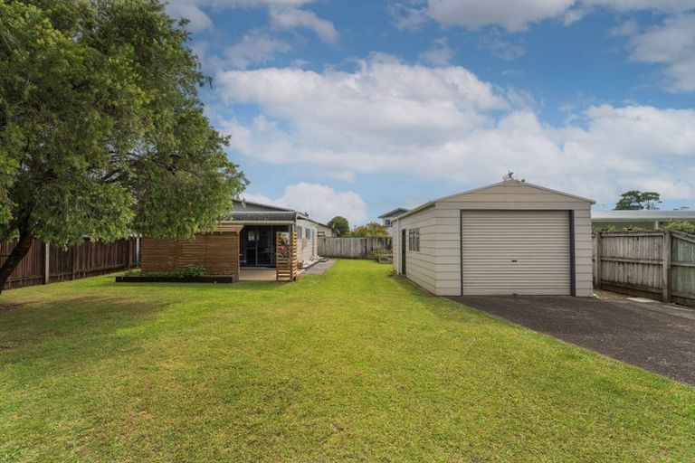 Photo of property in 3 Poplar Street, Whitianga, 3510
