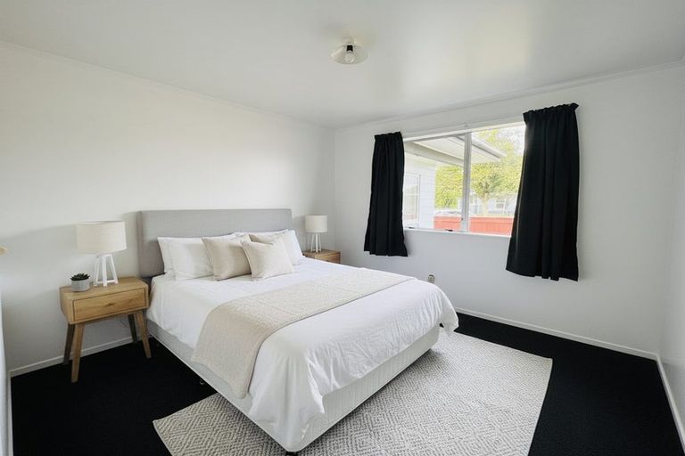 Photo of property in 43 Acacia Street, Kelvin Grove, Palmerston North, 4414