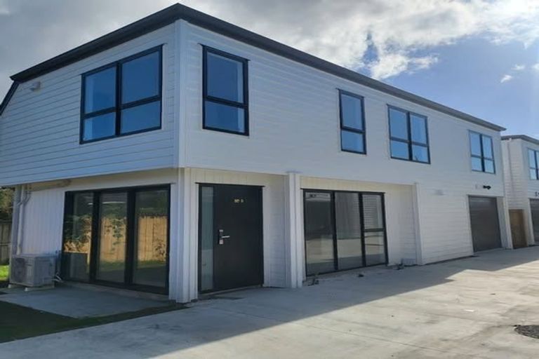 Photo of property in 60d Heybridge Street, Manurewa, Auckland, 2102