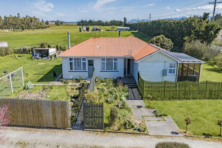 Photo of property in 1887 Bealey Road, Darfield, Christchurch, 7671