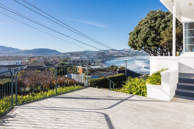 Photo of property in 19 Cliffs Road, Saint Clair, Dunedin, 9012