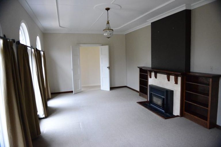 Photo of property in 65 Havelock Road, Havelock North, 4130