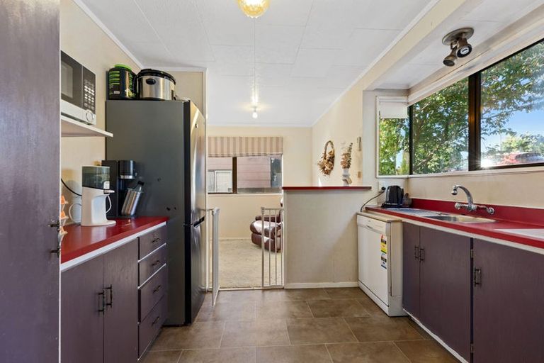 Photo of property in 59 Welcome Bay Road, Welcome Bay, Tauranga, 3112