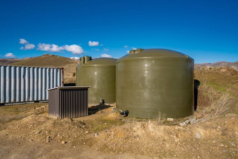 Photo of property in 89 Ruffell Road, Tarras, Cromwell, 9383