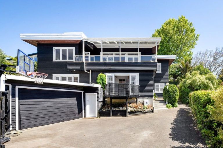 Photo of property in 98 Awatere Avenue, Beerescourt, Hamilton, 3200