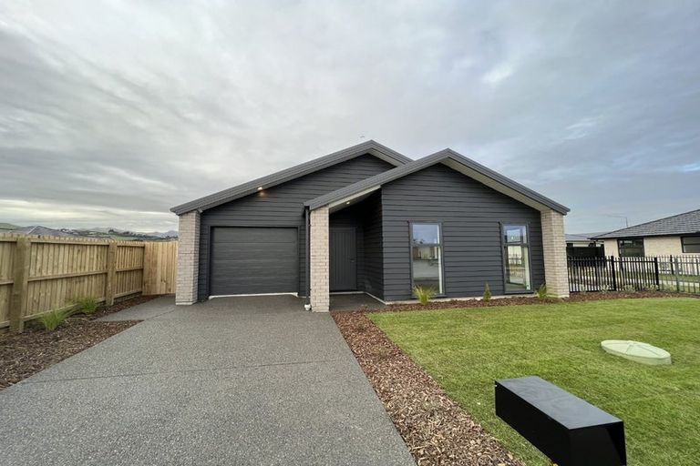 Photo of property in 13 Ned Place, Halswell, Christchurch, 8025