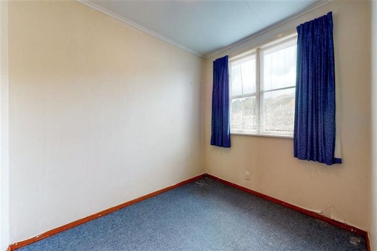 Photo of property in 50a Seddon Street, Wallaceville, Upper Hutt, 5018