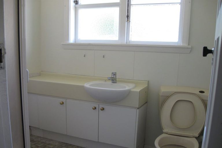 Photo of property in 22 Otara Street, Ilam, Christchurch, 8053