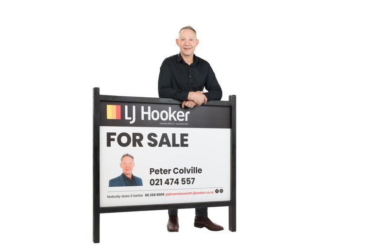 Photo of property in 1 Nuku Street, Tangimoana, 4822