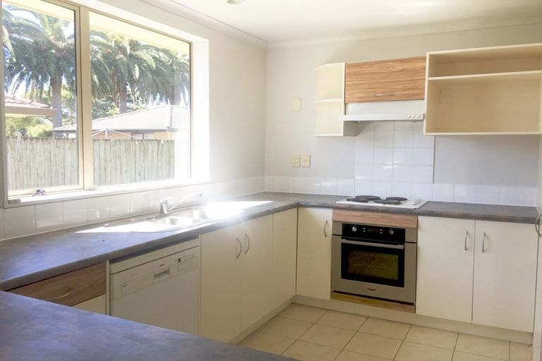 Photo of property in 28a Kayes Road, Pukekohe, 2120