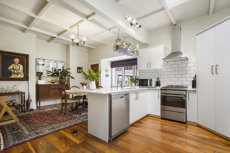 Photo of property in 83 Nixon Street, Hamilton East, Hamilton, 3216