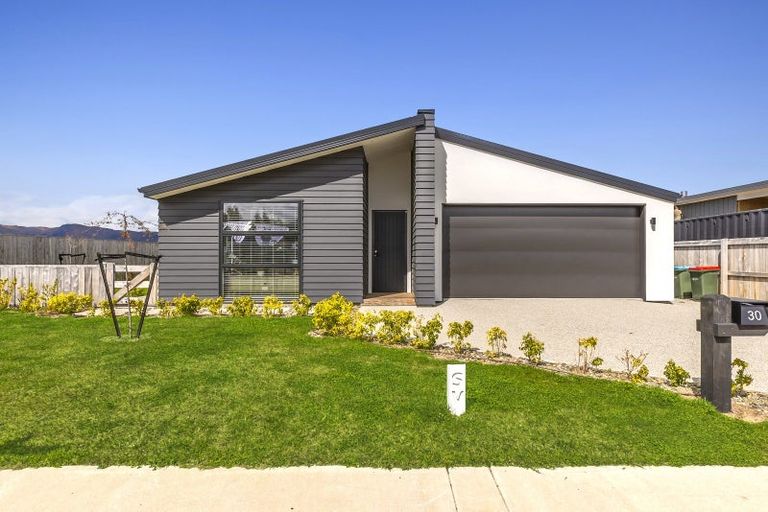 Photo of property in 30 Rua Street, Albert Town, Wanaka, 9305