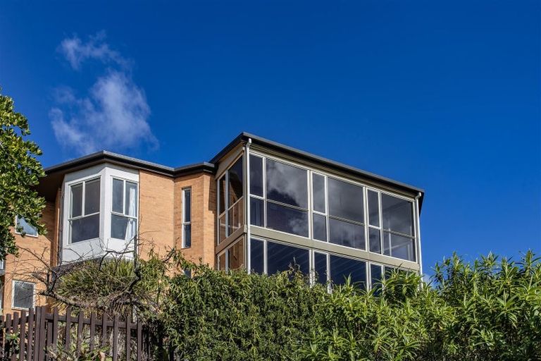 Photo of property in 5 Harry Ell Drive, Cashmere, Christchurch, 8022