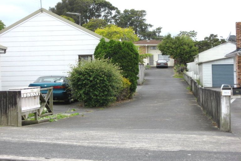 Photo of property in 2/52 Tironui Road, Takanini, 2112