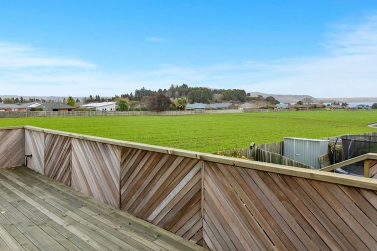 Photo of property in 16 Bronte Place, Owhata, Rotorua, 3010
