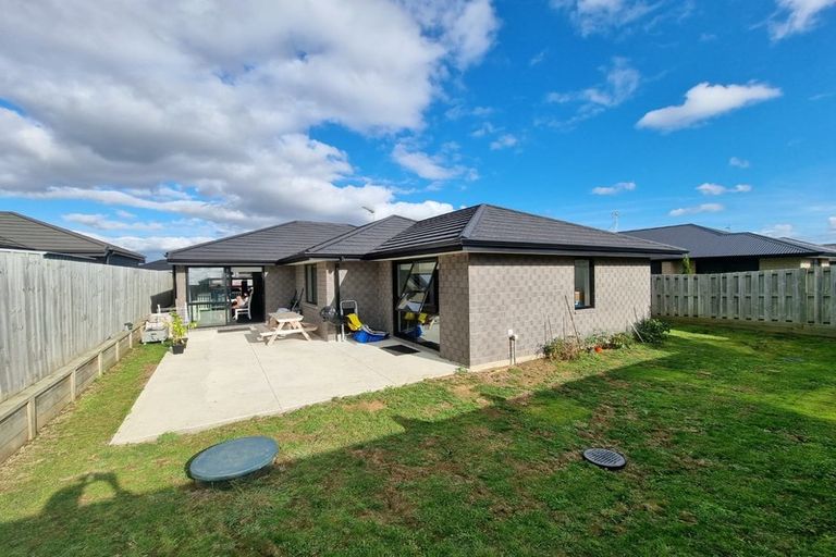 Photo of property in 18 Tawhiti Road, Pukekohe, 2120