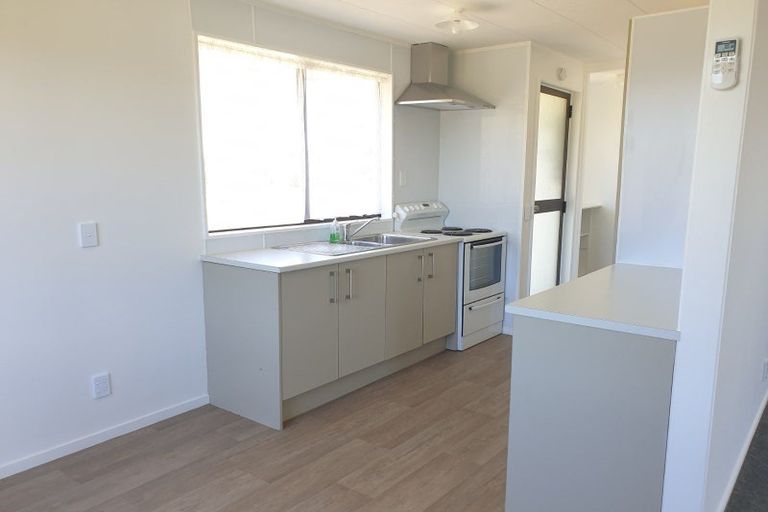 Photo of property in 42 Parakai Avenue, Parakai, 0830