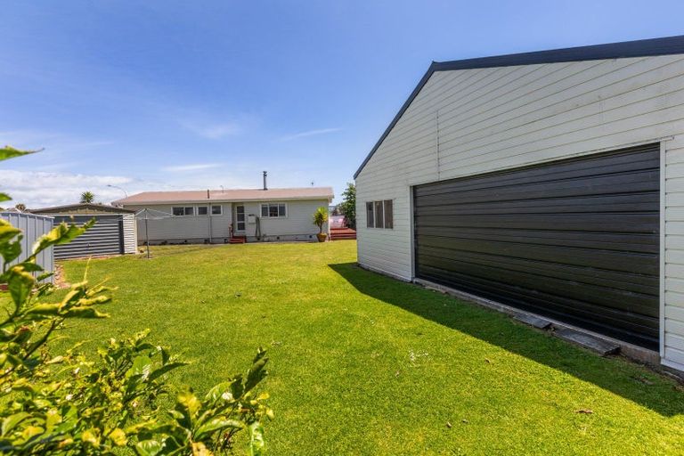 Photo of property in 5 Newbury Place, Waitara, 4320